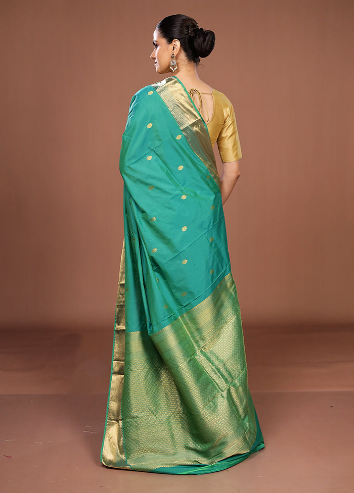 Green Kanjivaram Silk Saree With Blouse Piece