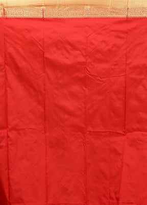 Red Kanjivaram Silk Saree With Blouse Piece