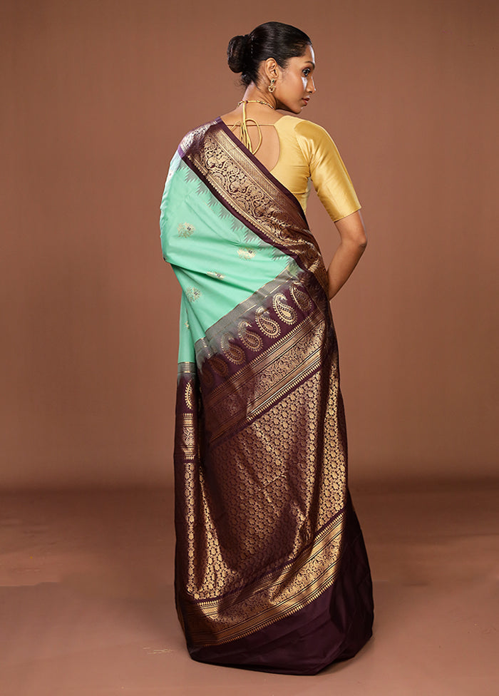 Green Kanjivaram Silk Saree With Blouse Piece