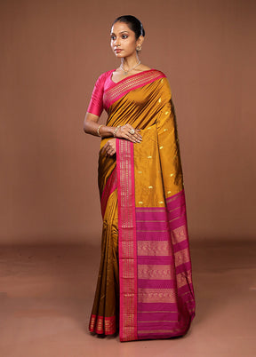 Grey Kanjivaram Silk Saree With Blouse Piece