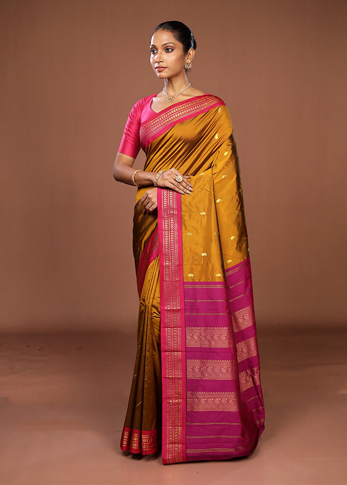 Grey Kanjivaram Silk Saree With Blouse Piece