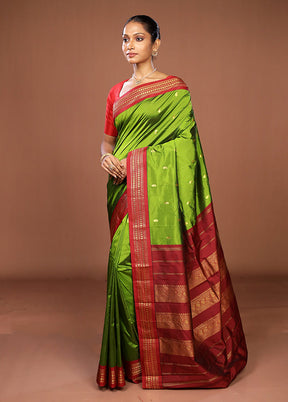 Blue Kanjivaram Silk Saree With Blouse Piece