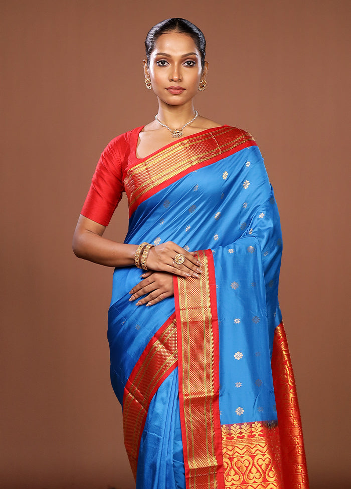 Blue Handloom Kanjivaram Pure Silk Saree With Blouse Piece