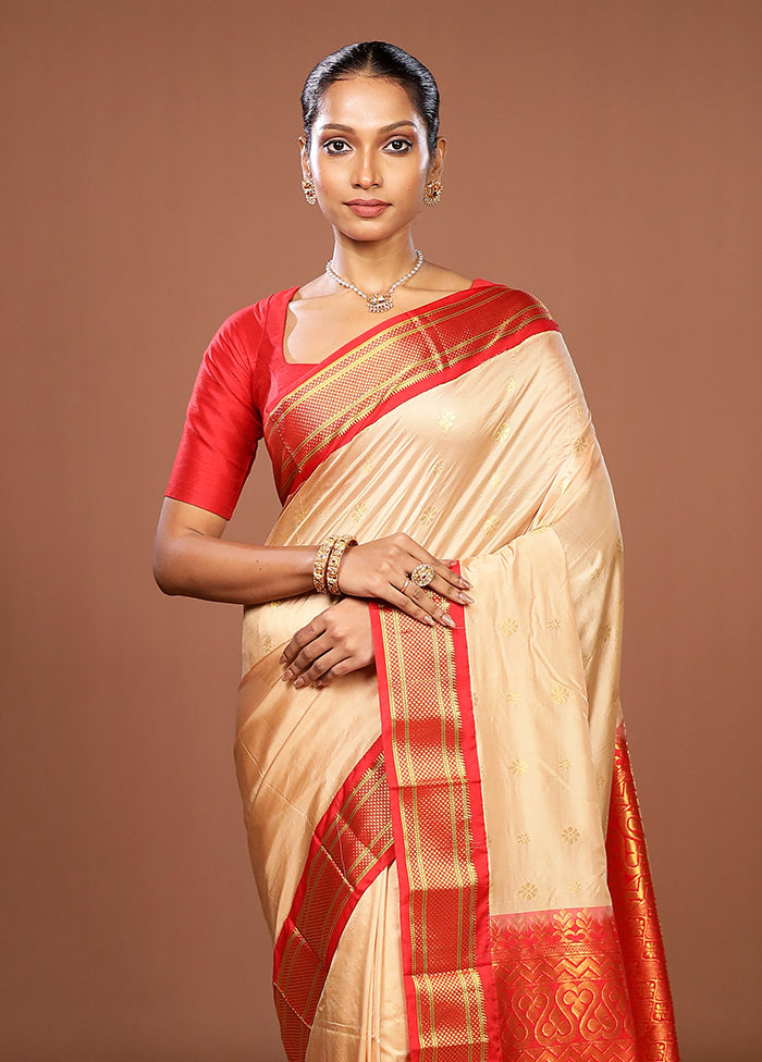 Cream Handloom Kanjivaram Pure Silk Saree With Blouse Piece