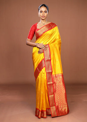Yellow Handloom Kanjivaram Pure Silk Saree With Blouse Piece