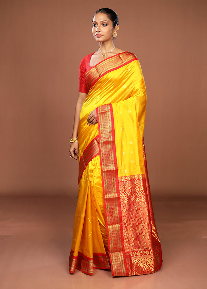 Yellow Handloom Kanjivaram Pure Silk Saree With Blouse Piece