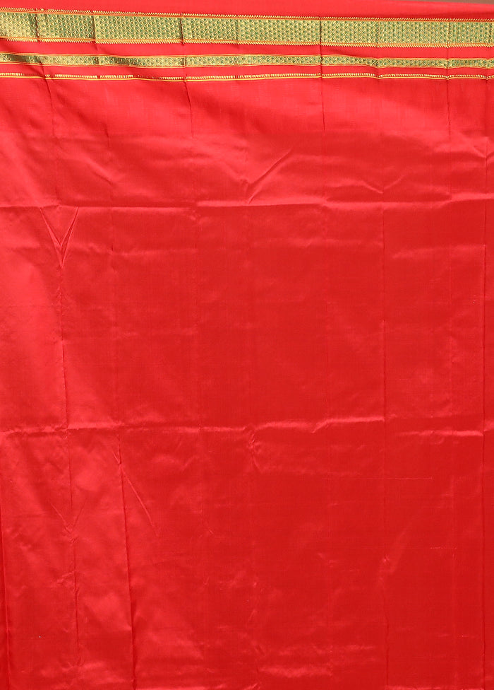 Green Handloom Kanjivaram Pure Silk Saree With Blouse Piece