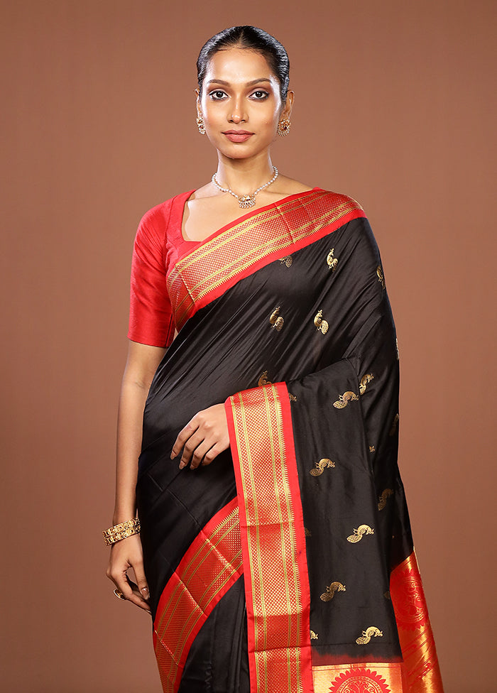 Black Handloom Kanjivaram Pure Silk Saree With Blouse Piece