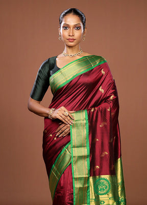 Purple Handloom Kanjivaram Pure Silk Saree With Blouse Piece
