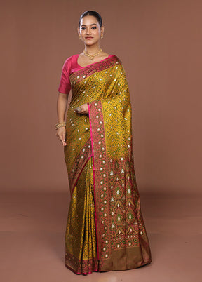 Yellow Tanchoi Silk Saree With Blouse Piece