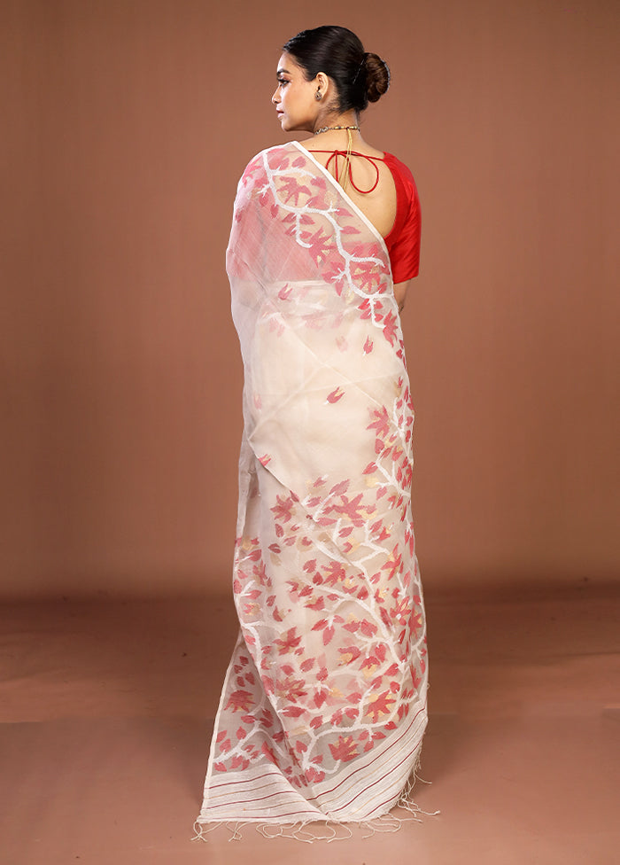 White Handloom Matka Pure Silk Saree With Blouse Piece