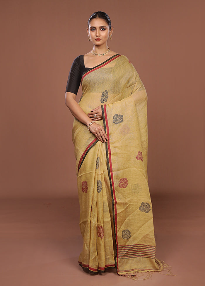 Cream Matka Silk Saree With Blouse Piece