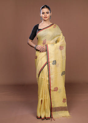 Yellow Matka Silk Saree With Blouse Piece