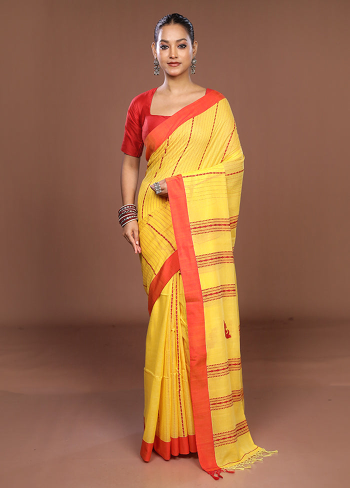 Yellow Matka Silk Saree With Blouse Piece