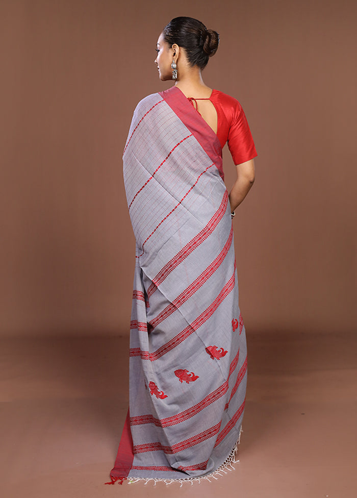 Grey Matka Silk Saree With Blouse Piece