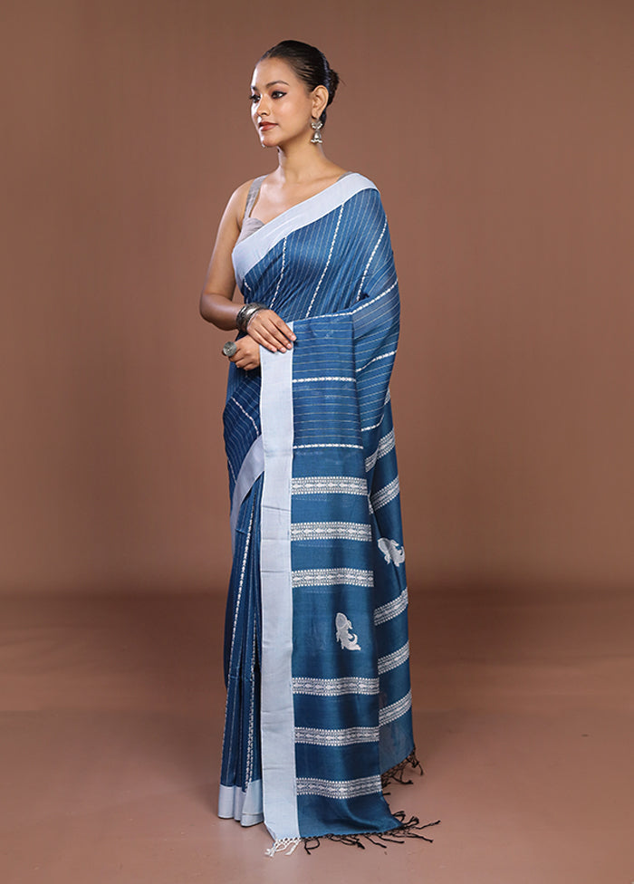 Blue Matka Silk Saree With Blouse Piece