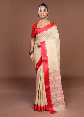 Cream Handloom Tussar Pure Silk Saree With Blouse Piece