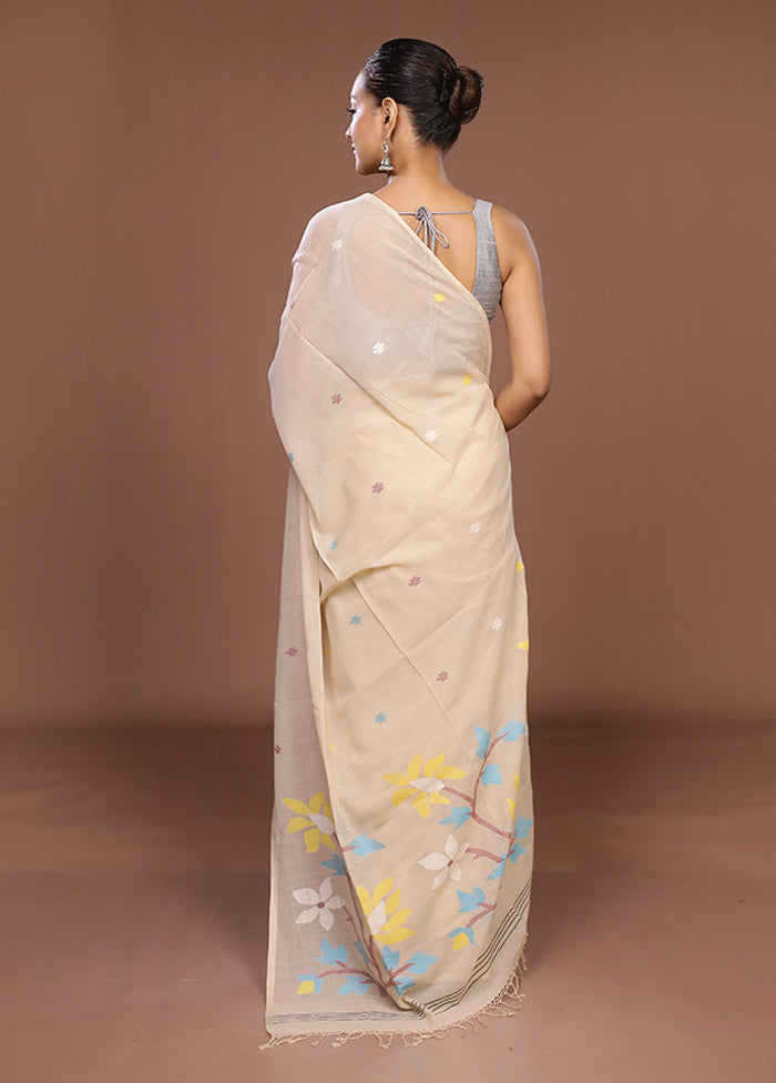 Cream Matka Silk Saree With Blouse Piece
