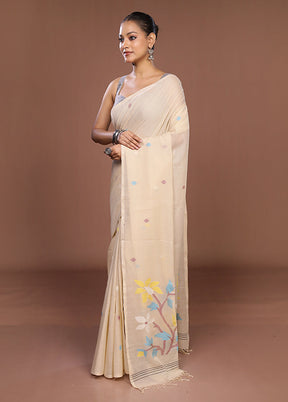 Cream Matka Silk Saree With Blouse Piece