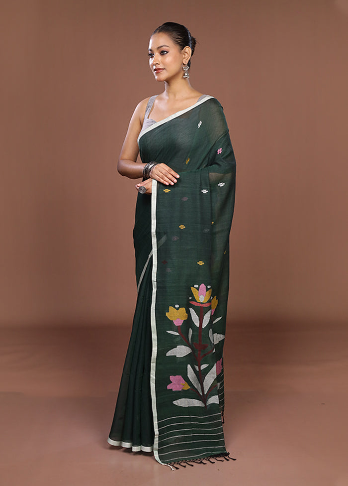 Green Matka Silk Saree With Blouse Piece