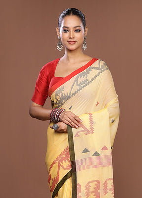 Yellow Matka Silk Saree With Blouse Piece