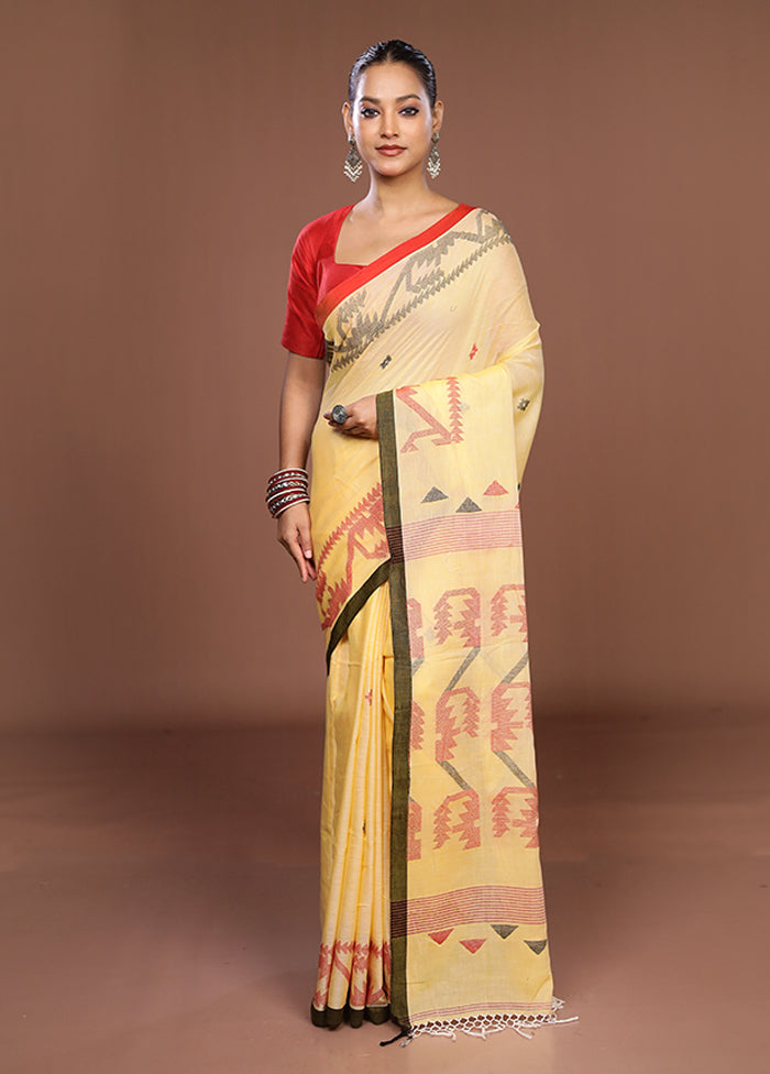 Yellow Matka Silk Saree With Blouse Piece