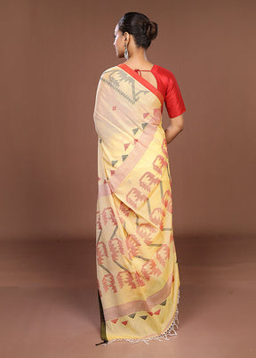 Yellow Matka Silk Saree With Blouse Piece