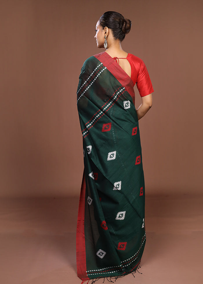 Green Matka Silk Saree With Blouse Piece