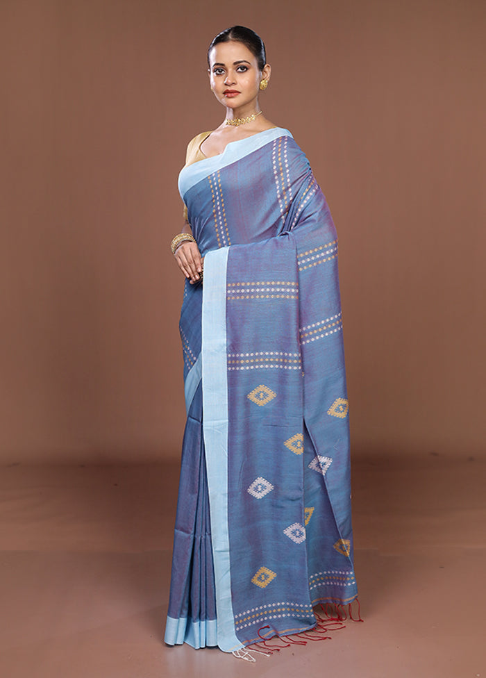 Blue Matka Silk Saree With Blouse Piece
