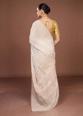 White Matka Silk Saree With Blouse Piece