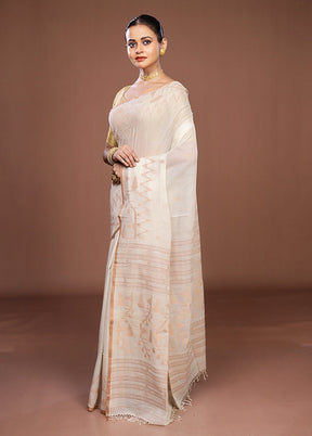 White Matka Silk Saree With Blouse Piece