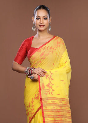 Yellow Matka Silk Saree With Blouse Piece