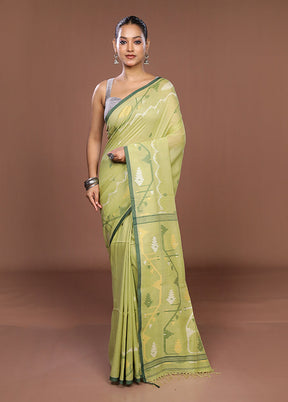 Green Matka Silk Saree With Blouse Piece