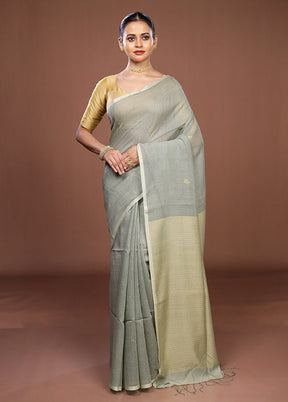 Green Matka Silk Saree With Blouse Piece
