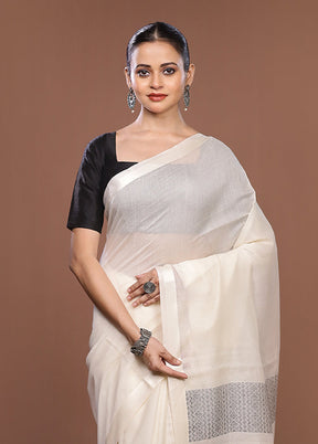 Cream Matka Silk Saree With Blouse Piece