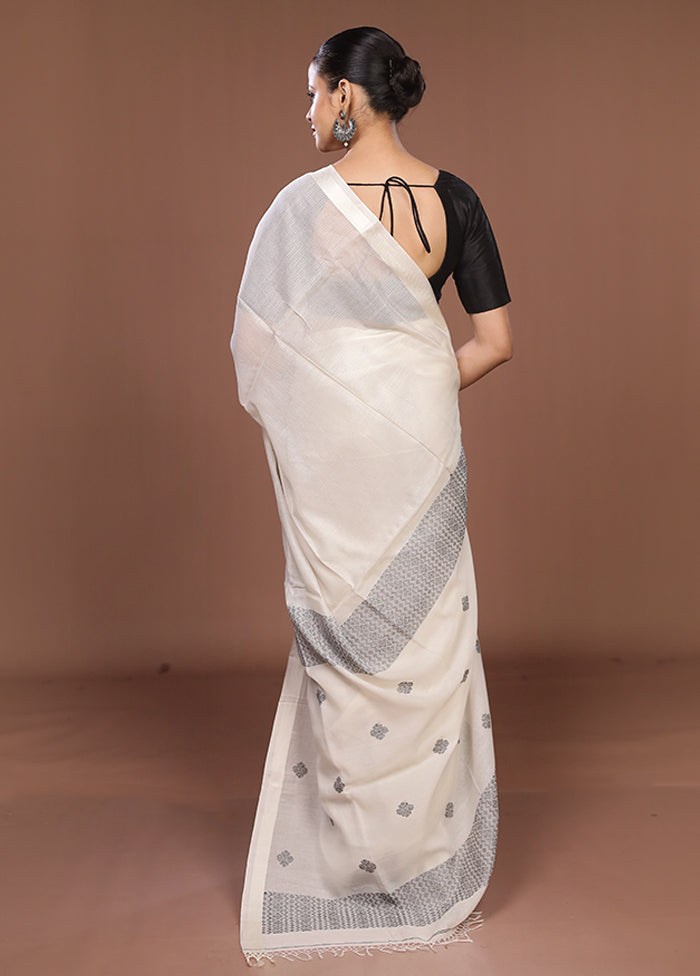 Cream Matka Silk Saree With Blouse Piece