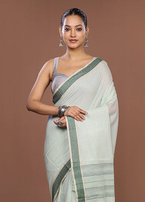 Green Matka Silk Saree With Blouse Piece