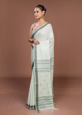 Green Matka Silk Saree With Blouse Piece