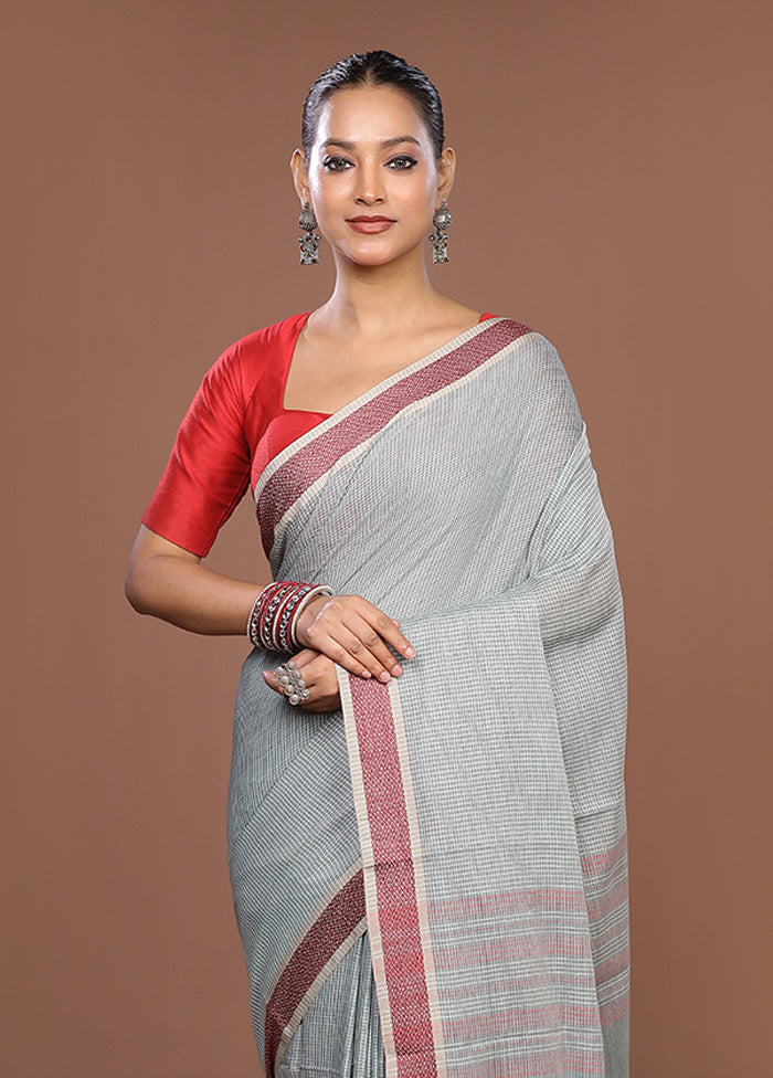 Green Matka Silk Saree With Blouse Piece