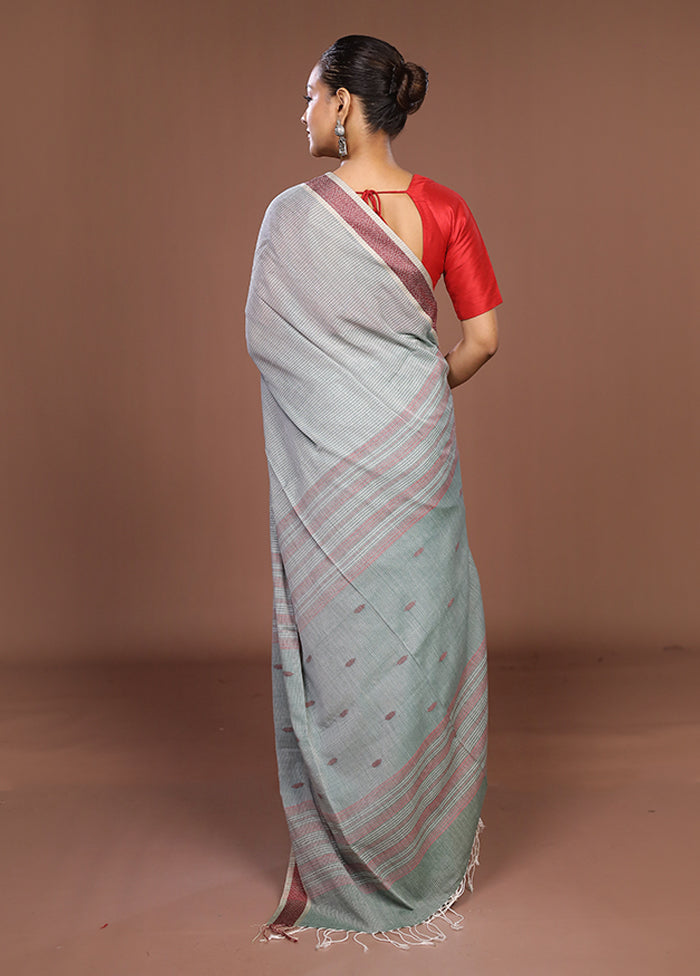 Green Matka Silk Saree With Blouse Piece