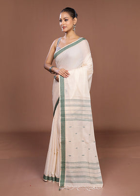 White Matka Silk Saree With Blouse Piece