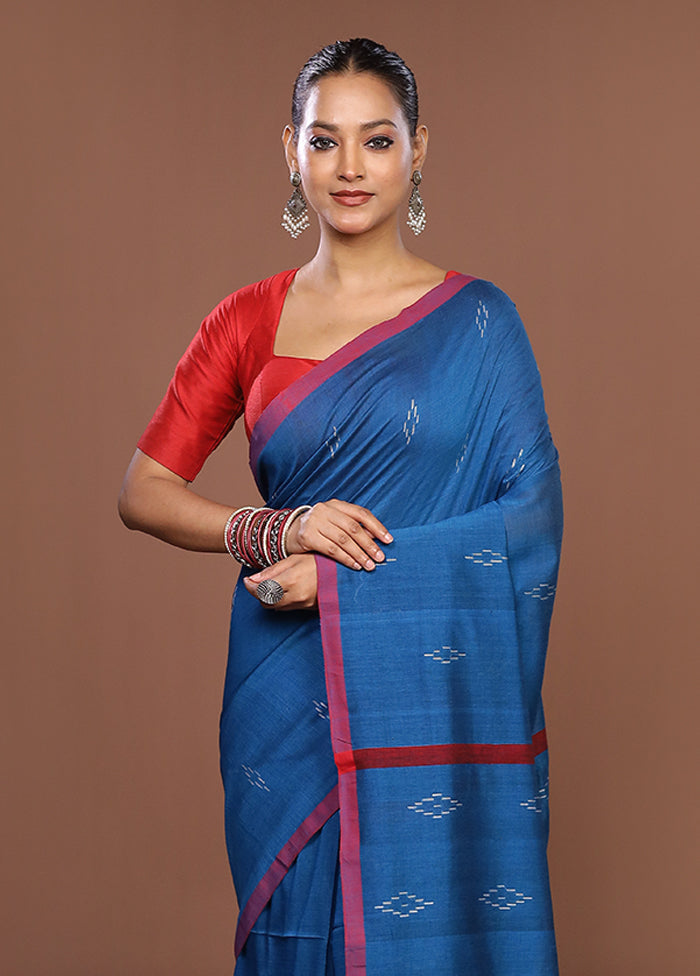 Blue Matka Silk Saree With Blouse Piece
