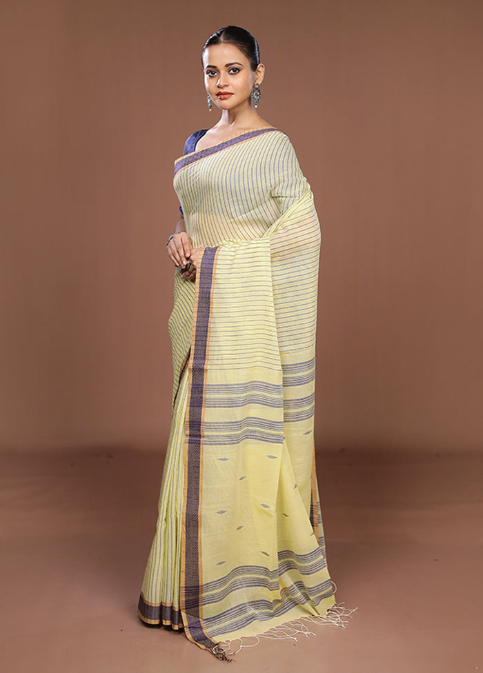 Yellow Matka Silk Saree With Blouse Piece