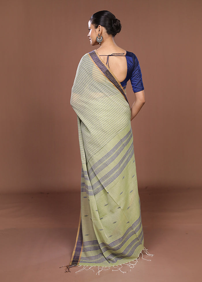 Cream Matka Silk Saree With Blouse Piece