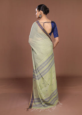 Cream Matka Silk Saree With Blouse Piece