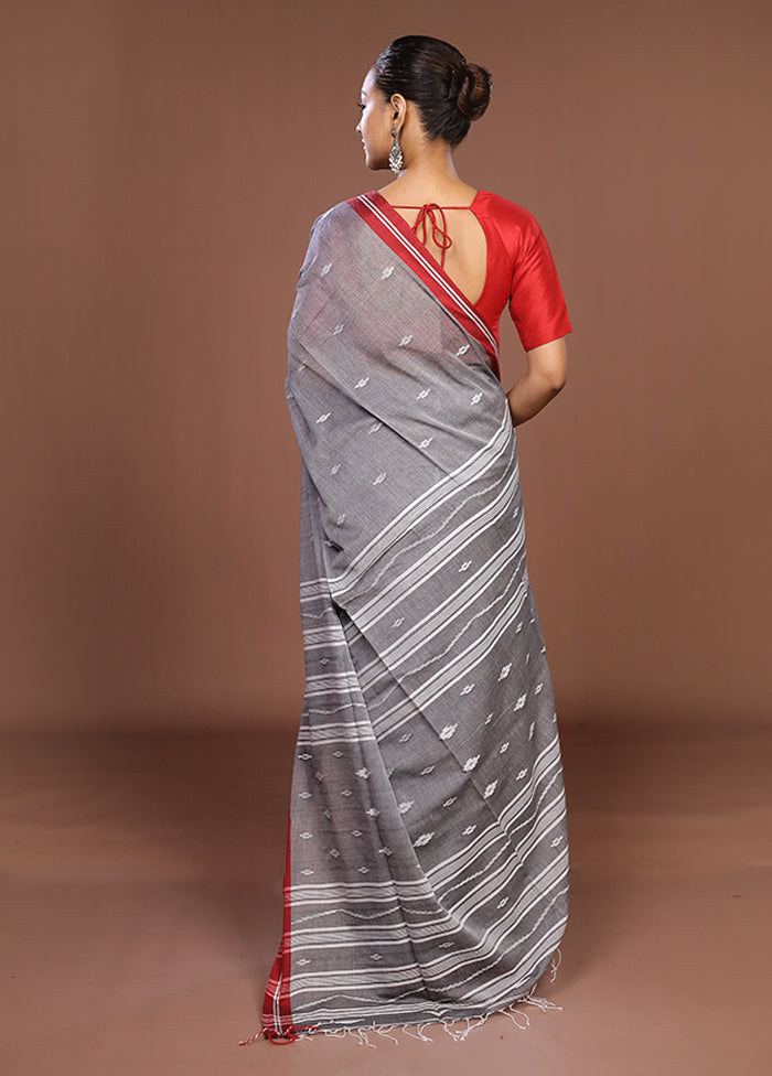 Grey Matka Silk Saree With Blouse Piece