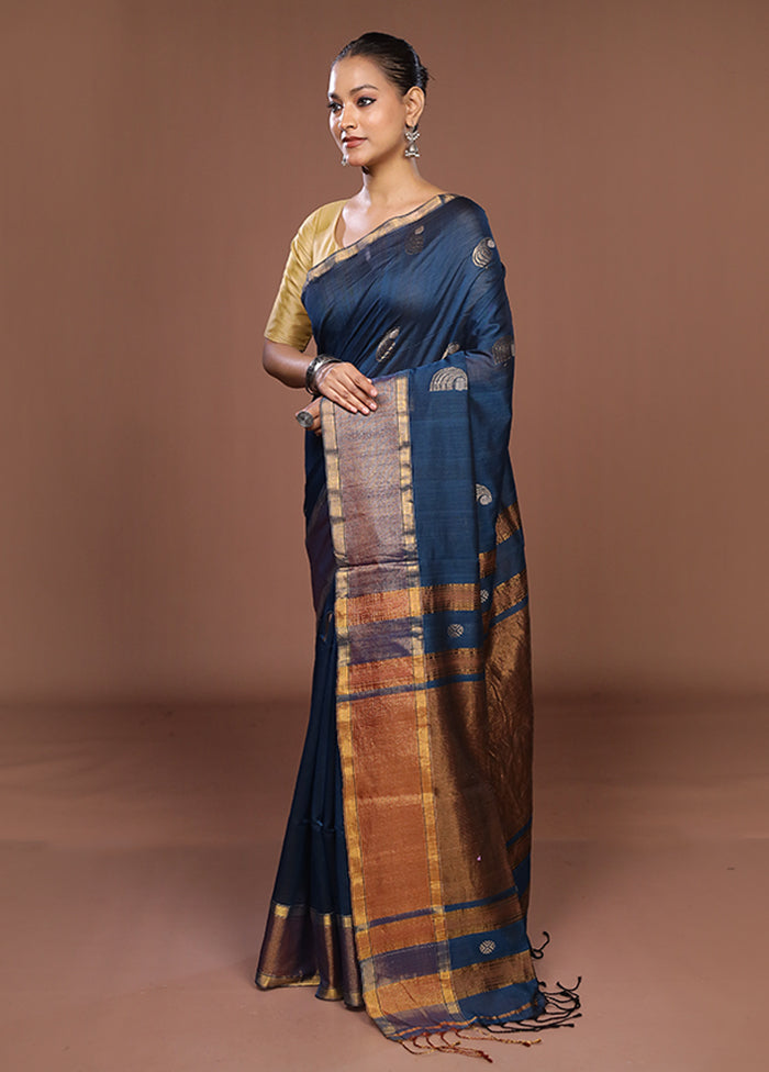 Blue Matka Silk Saree With Blouse Piece