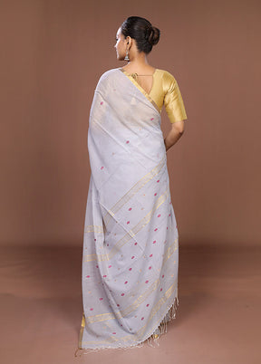 Grey Matka Silk Saree With Blouse Piece