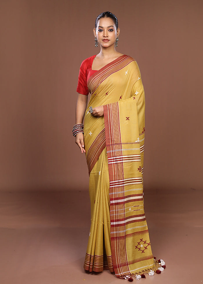Yellow Matka Silk Saree With Blouse Piece