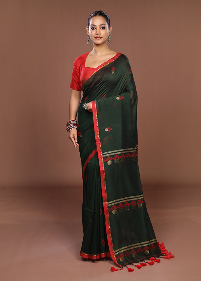 Green Matka Silk Saree With Blouse Piece